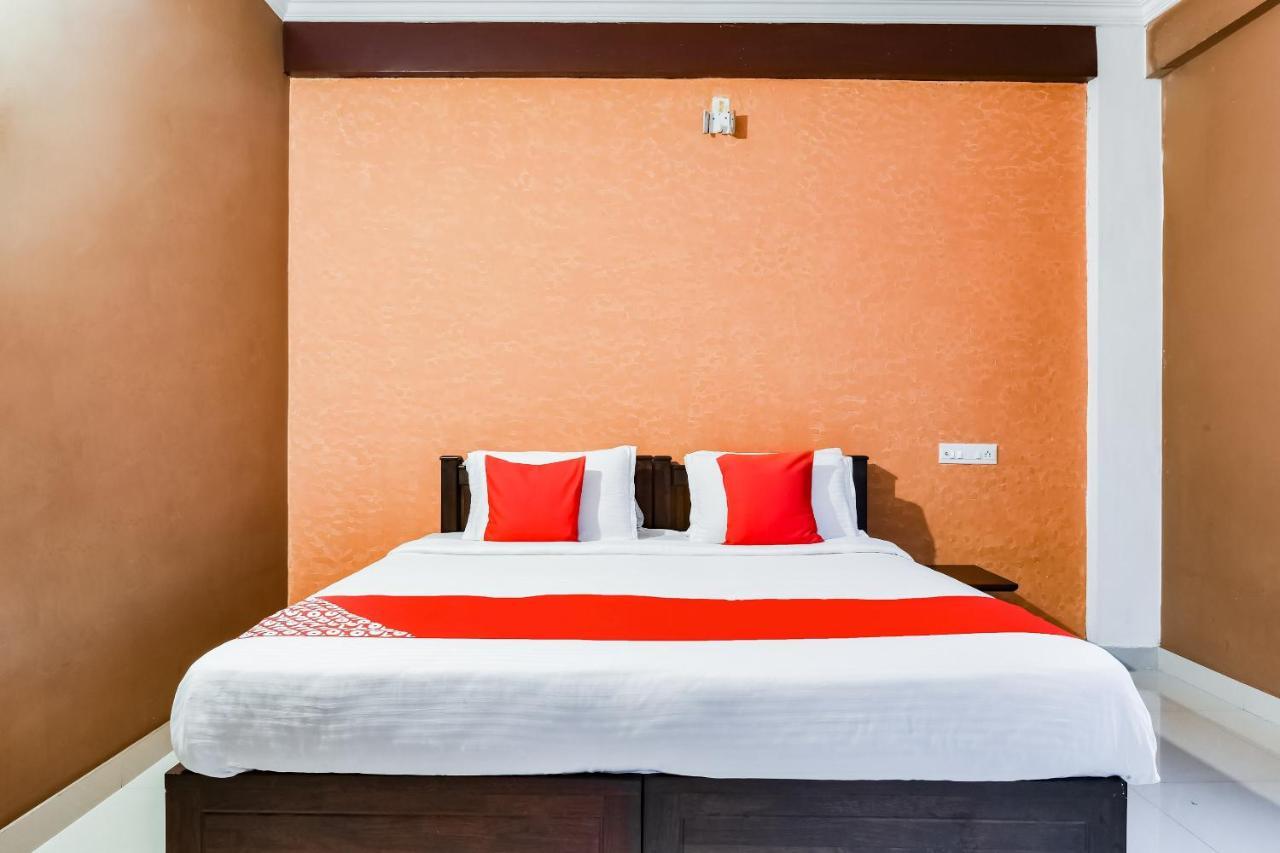 Hotel Collection O 46023 Taaza Residency à Vythiri Extérieur photo